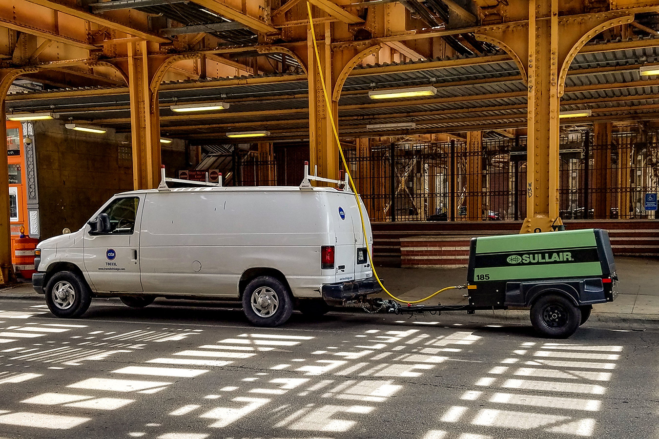 ¿Cómo funciona un compresor de aire? Sullair